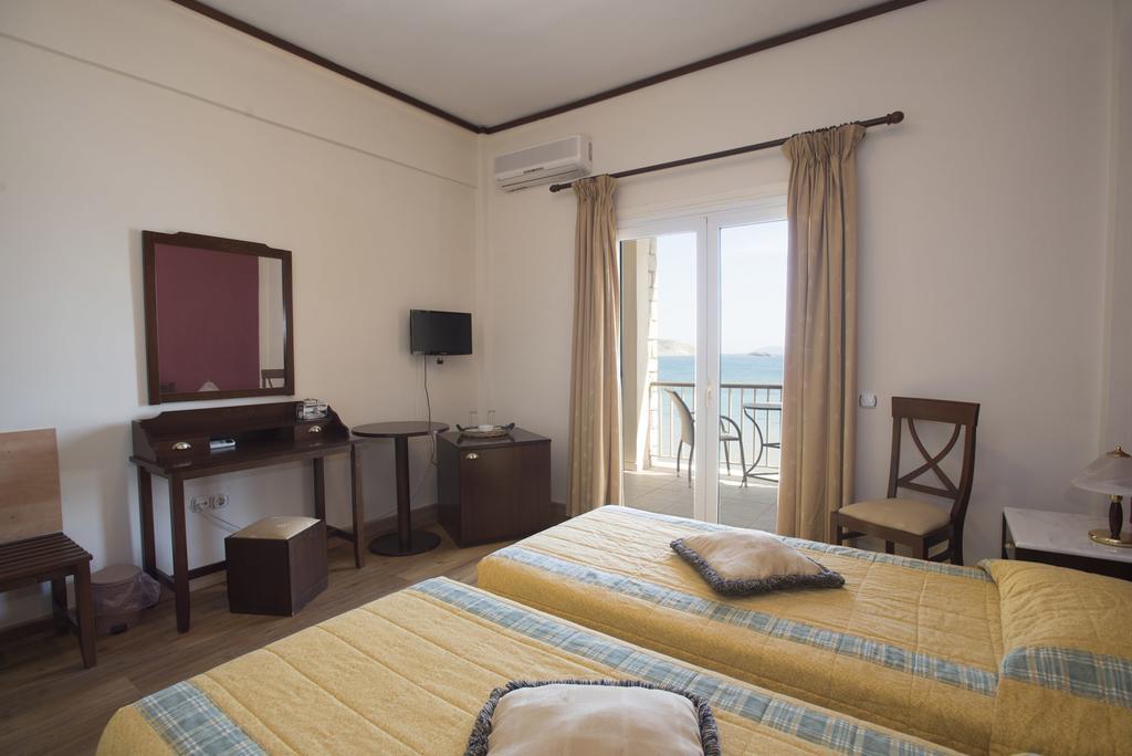 Methoni Beach Hotel Habitación foto