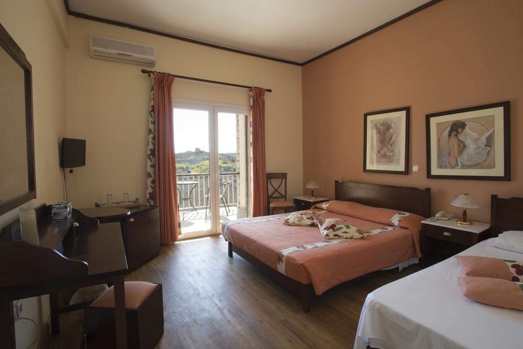 Methoni Beach Hotel Habitación foto
